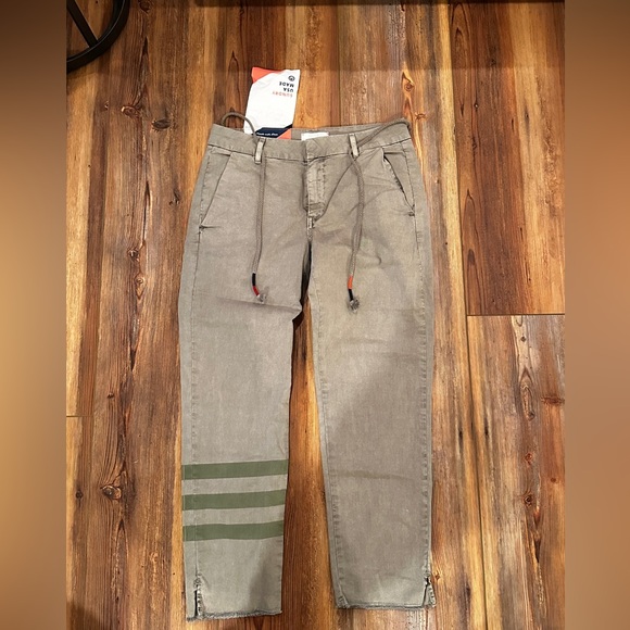 Sundry LA FETA painted stripe pants. Agave/green. Size 27 - Picture 2 of 5